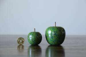 津軽塗【りんごオブジェ】きみどり