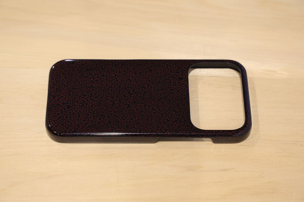 津軽塗 iPhoneケース [iPhone 17 Pro] 七々子塗 黒[赤種]
