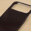 津軽塗 iPhoneケース [iPhone 17 Pro] 七々子塗 黒[赤種]